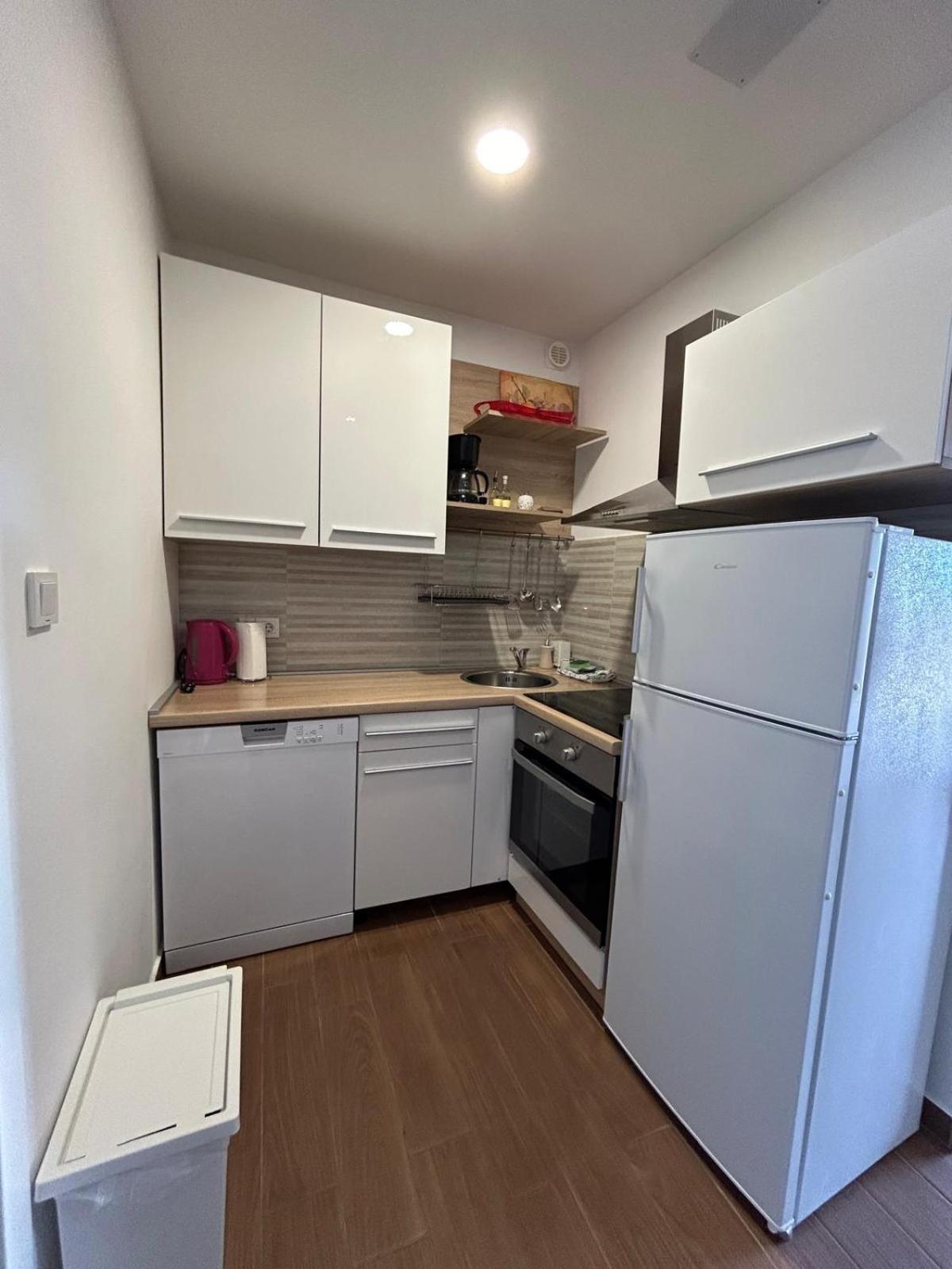 Apartman Lorna Turanj Exterior photo